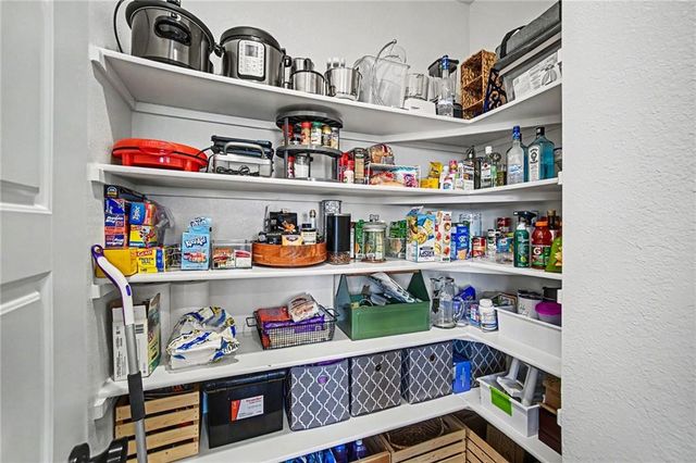 1912 SW Merryman Drive, Lee's Summit, MO 64082
