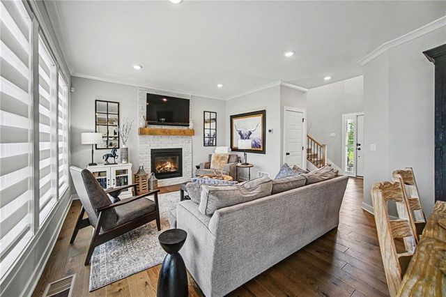 1912 SW Merryman Drive, Lee's Summit, MO 64082
