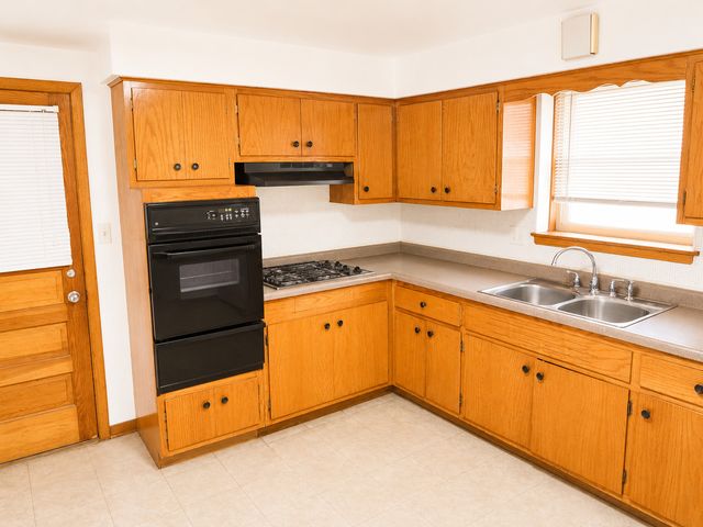 7560 Waukegan Road GC, Niles, IL 60714