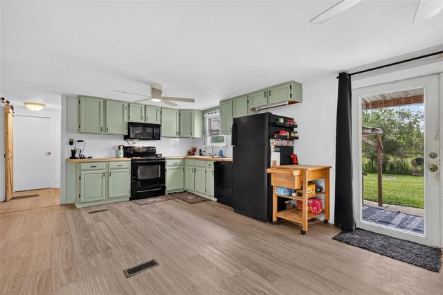 32439 HIGHLAND LAKES ROAD, Deland, FL 32720