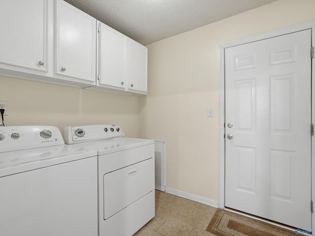 137 Artesian Lane, Huntsville, AL 35758