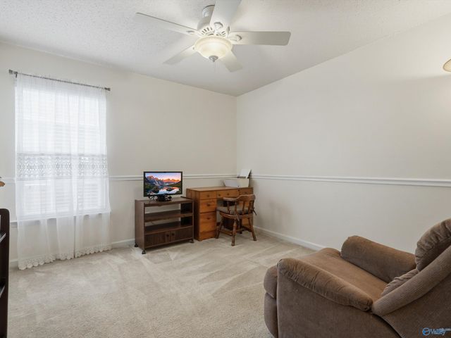 137 Artesian Lane, Huntsville, AL 35758