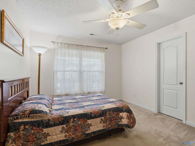137 Artesian Lane, Huntsville, AL 35758