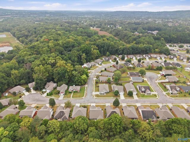 137 Artesian Lane, Huntsville, AL 35758