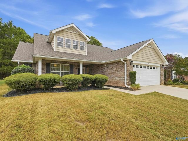137 Artesian Lane, Huntsville, AL 35758