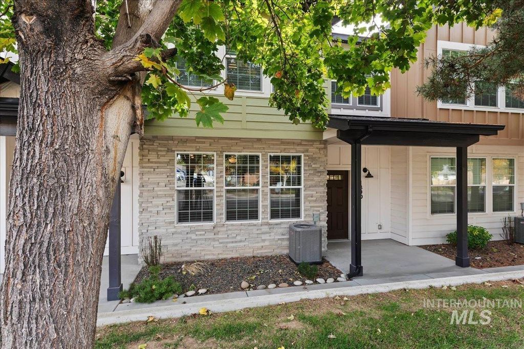 1890 N Shamrock Ave, Boise, ID 83713 photo 3
