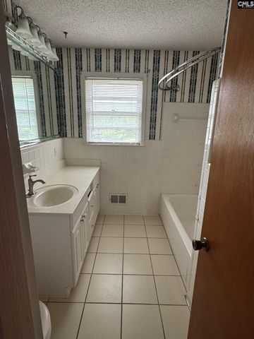 1120 Ridge Rd, Hopkins, SC 29061