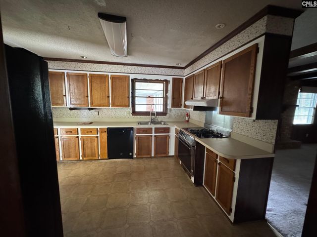 1120 Ridge Rd, Hopkins, SC 29061