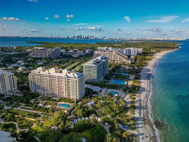 430 Grand Bay Dr 904, Key Biscayne, FL 33149