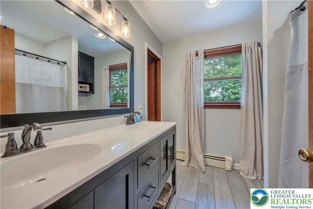228 Woodland Drive, Moore Twp, PA 18064