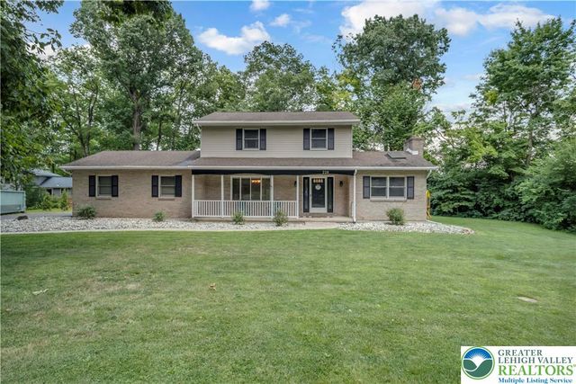 228 Woodland Drive, Moore Twp, PA 18064