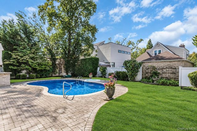 248 148th Street, Whitestone, NY 11357