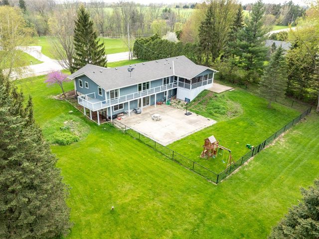 N1259 County Road P, Rubicon, WI 53078
