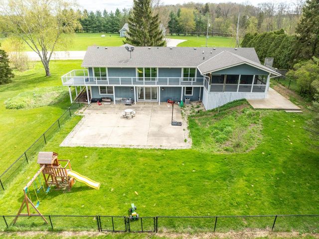 N1259 County Road P, Rubicon, WI 53078