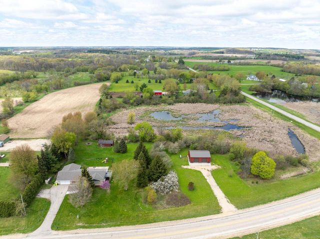 N1259 County Road P, Rubicon, WI 53078