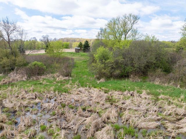 N1259 County Road P, Rubicon, WI 53078