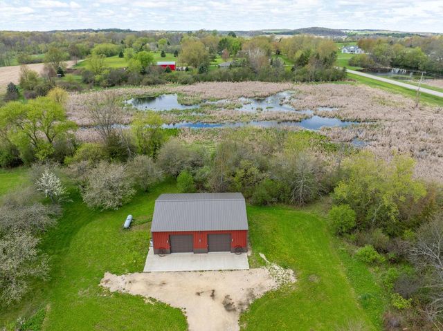 N1259 County Road P, Rubicon, WI 53078