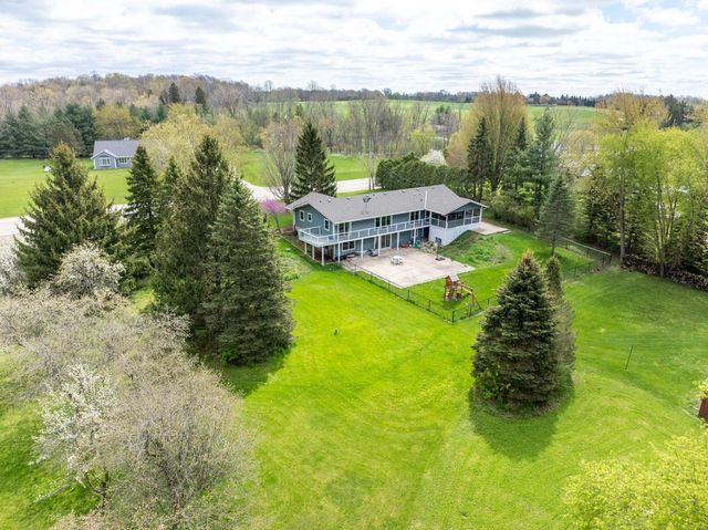 N1259 County Road P, Rubicon, WI 53078