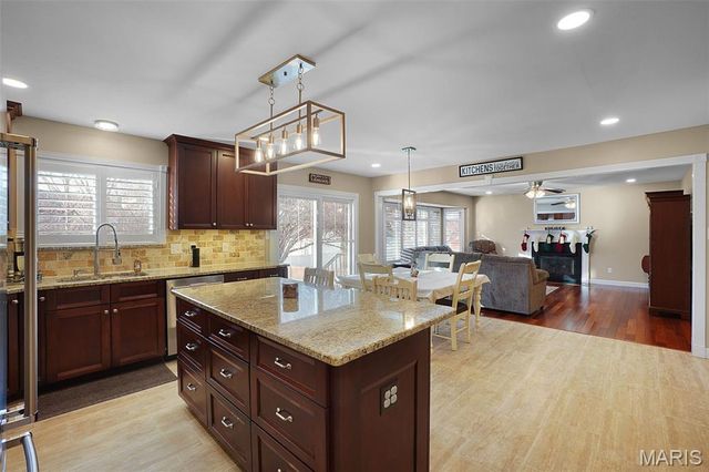 3 Autumn Grove Court, O'fallon, MO 63366