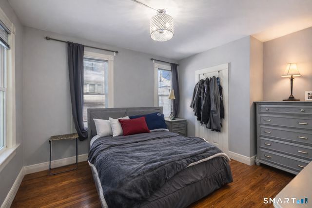 33 Merriman Street, Bristol, CT 06010