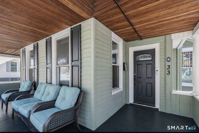 33 Merriman Street, Bristol, CT 06010