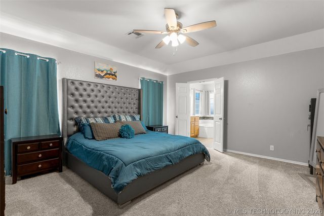 15364 E 91st Street North N, Owasso, OK 74055