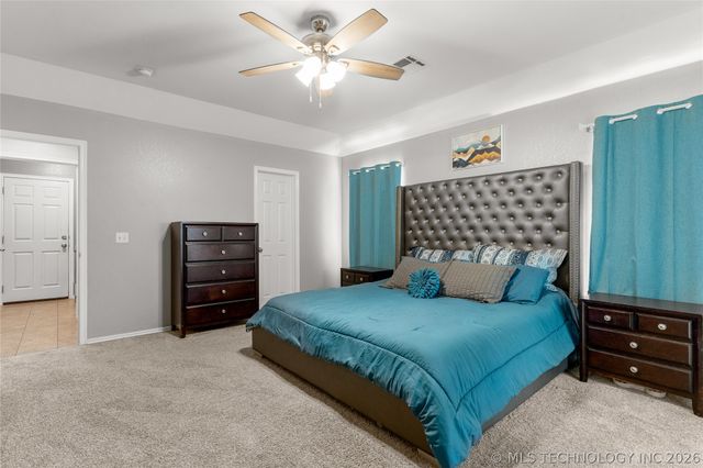 15364 E 91st Street North N, Owasso, OK 74055