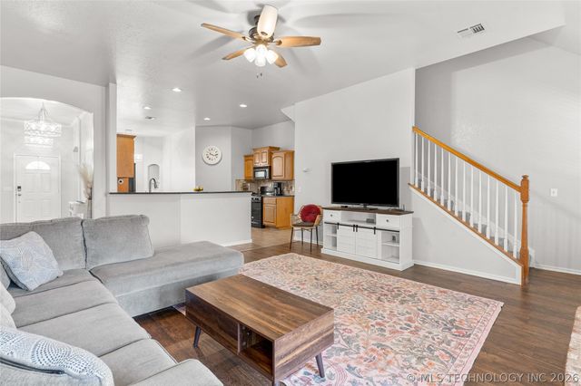 15364 E 91st Street North N, Owasso, OK 74055