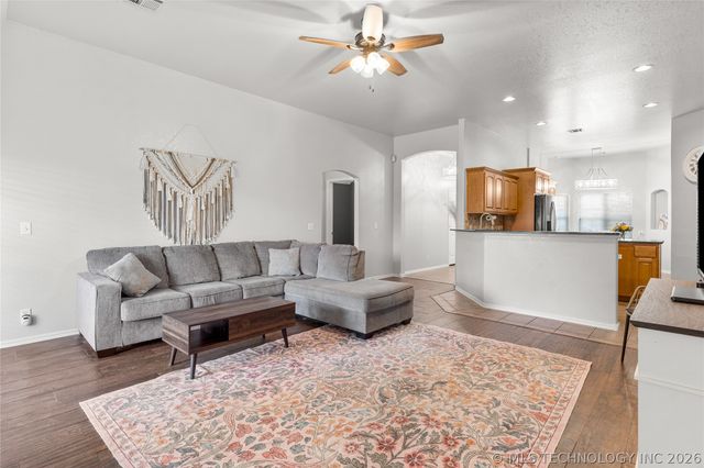 15364 E 91st Street North N, Owasso, OK 74055