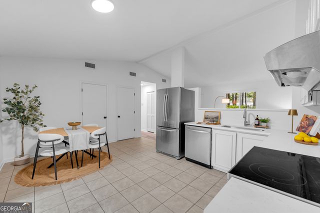 200 Goodtown Drive, Brunswick, GA 31525