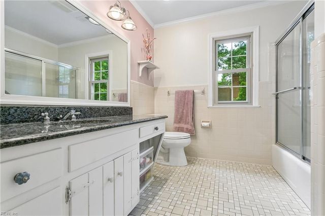 8 Cromwell CT, Newport News, VA 23606