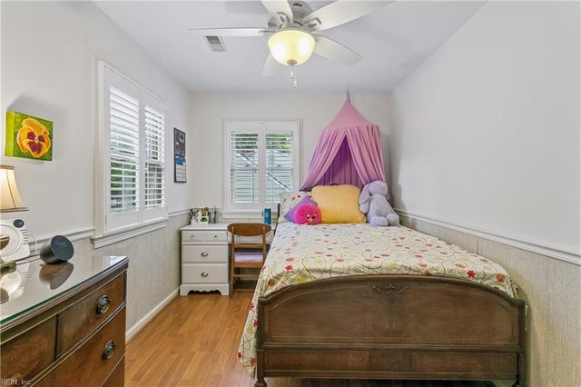 8 Cromwell CT, Newport News, VA 23606