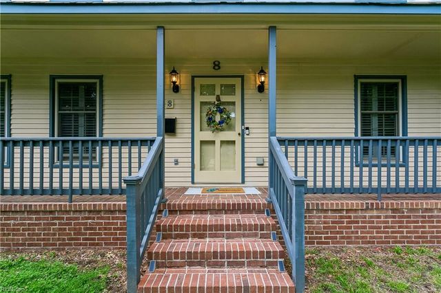 8 Cromwell CT, Newport News, VA 23606