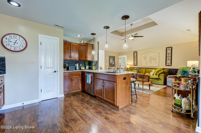 1599 Overlook Cir, Shelbyville, KY 40065