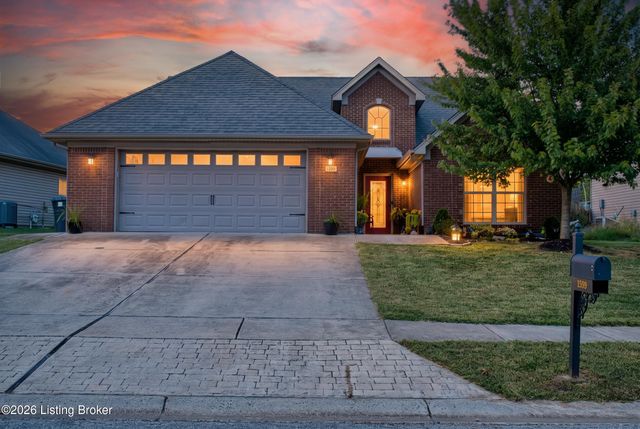 1599 Overlook Cir, Shelbyville, KY 40065