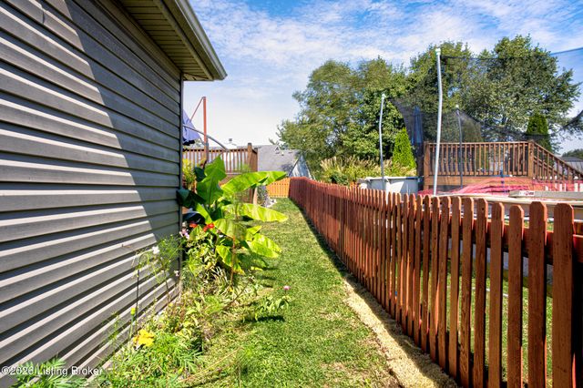 1599 Overlook Cir, Shelbyville, KY 40065