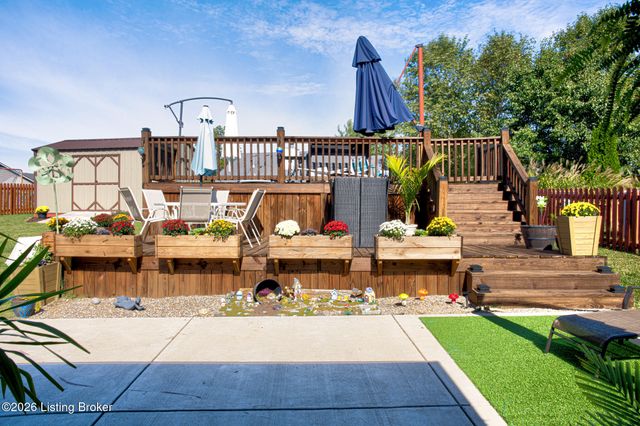 1599 Overlook Cir, Shelbyville, KY 40065