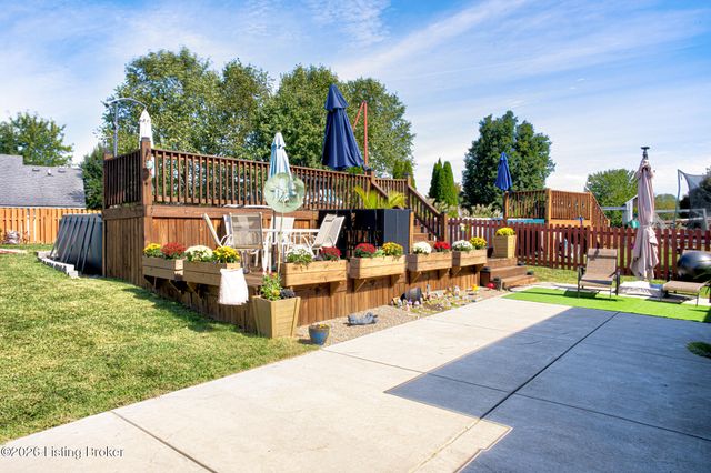 1599 Overlook Cir, Shelbyville, KY 40065