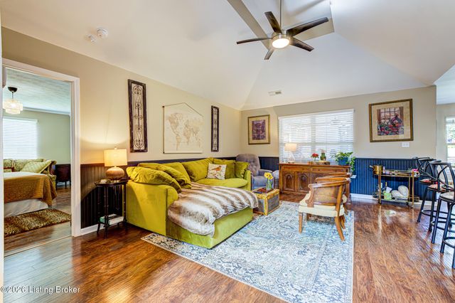 1599 Overlook Cir, Shelbyville, KY 40065