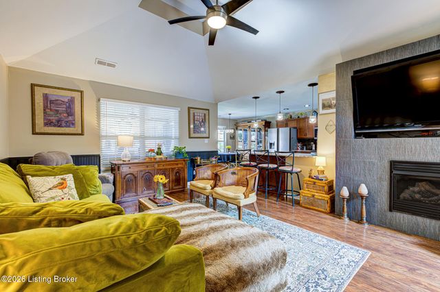1599 Overlook Cir, Shelbyville, KY 40065