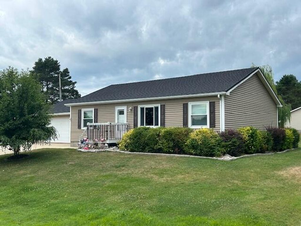 701 Kay Street, Richmond Twp, MI 49677