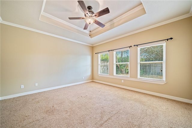 6 Virginia Hills Dr, Corpus Christi, TX 78414