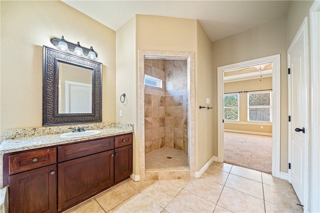 6 Virginia Hills Dr, Corpus Christi, TX 78414