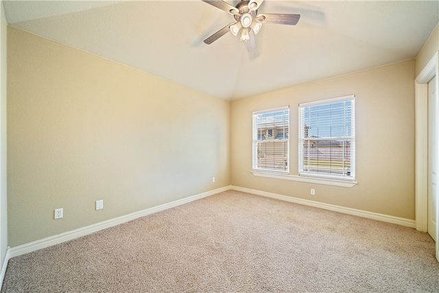 6 Virginia Hills Dr, Corpus Christi, TX 78414