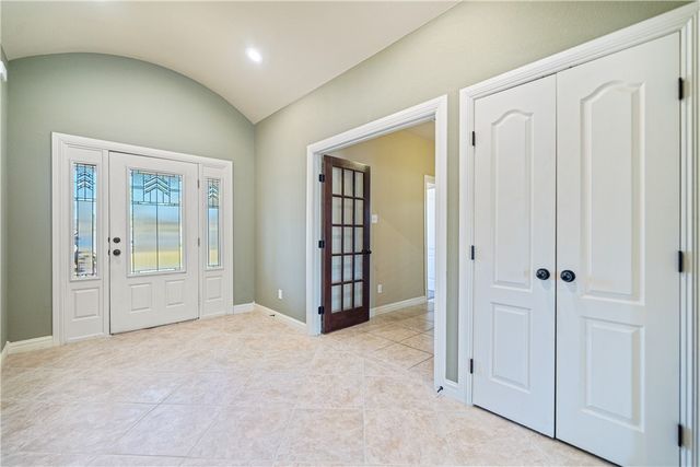 6 Virginia Hills Dr, Corpus Christi, TX 78414