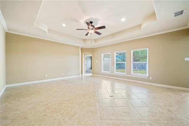 6 Virginia Hills Dr, Corpus Christi, TX 78414