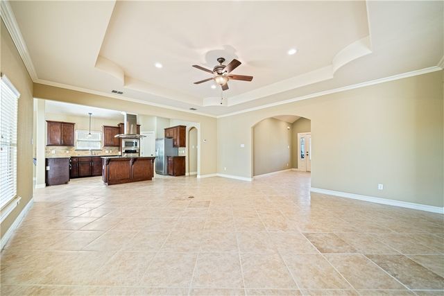 6 Virginia Hills Dr, Corpus Christi, TX 78414