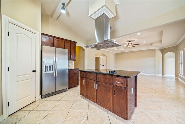 6 Virginia Hills Dr, Corpus Christi, TX 78414