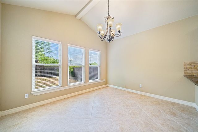 6 Virginia Hills Dr, Corpus Christi, TX 78414