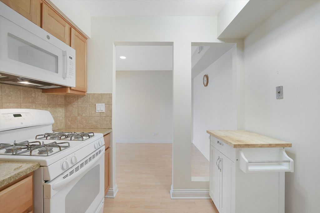 5200 Carriageway Drive 210, Rolling Meadows, IL 60008 — photo 5